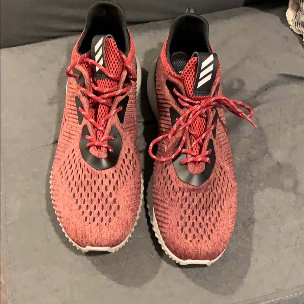 Adidas alpahabounce shoes